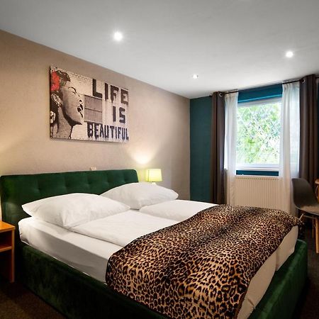 SmartHotel Flamingo self check-in Gießen Esterno foto