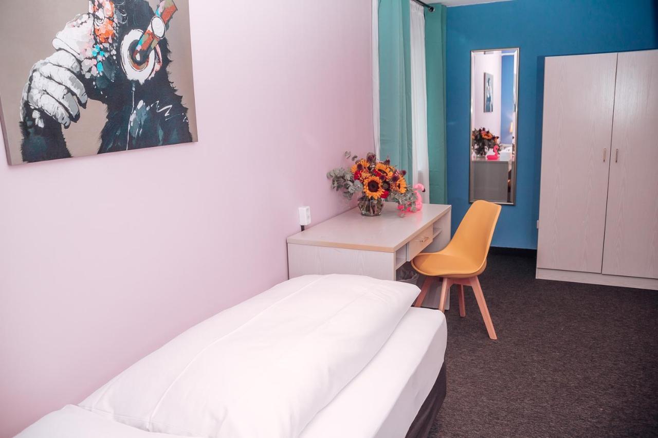 SmartHotel Flamingo self check-in Gießen Esterno foto